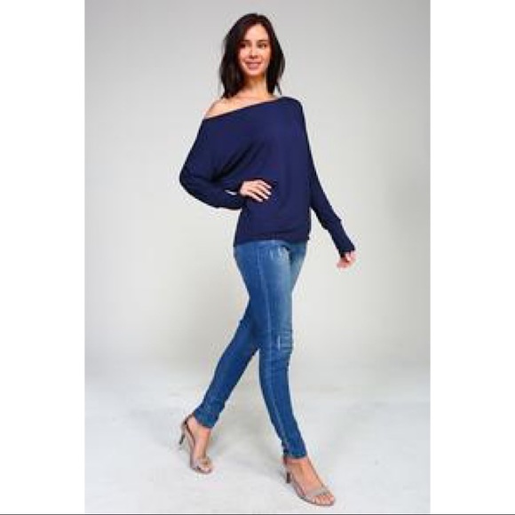 Super soft off-one-shoulder top - Picture 3 of 6